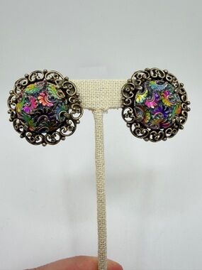 VTG JUDY LEE Clip-on Earrings in Antique Gold tone metal and Iridescent Glass!